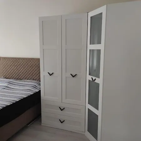 Aylik /sezonluk Kiralik 1+1 Klimali Yeni Dairede Appartamento *